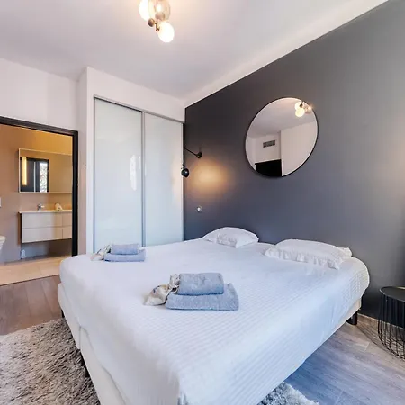 Daire Heart Of Amazing Design Croisette Location Seller By Oiam *